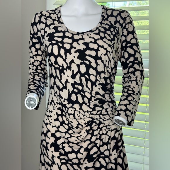 Calvin Klein Black and Cream Long Sleeve Dress Size 4 - Picture 3 of 14